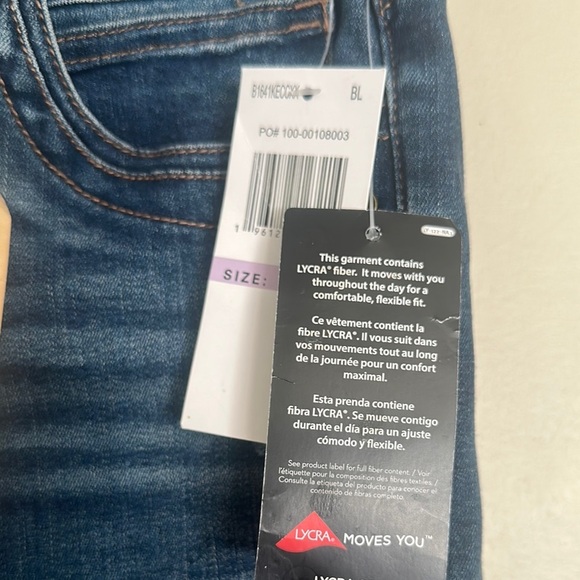 Democracy Blue Skinny Jeans with Tapered Leg - Picture 6 of 9